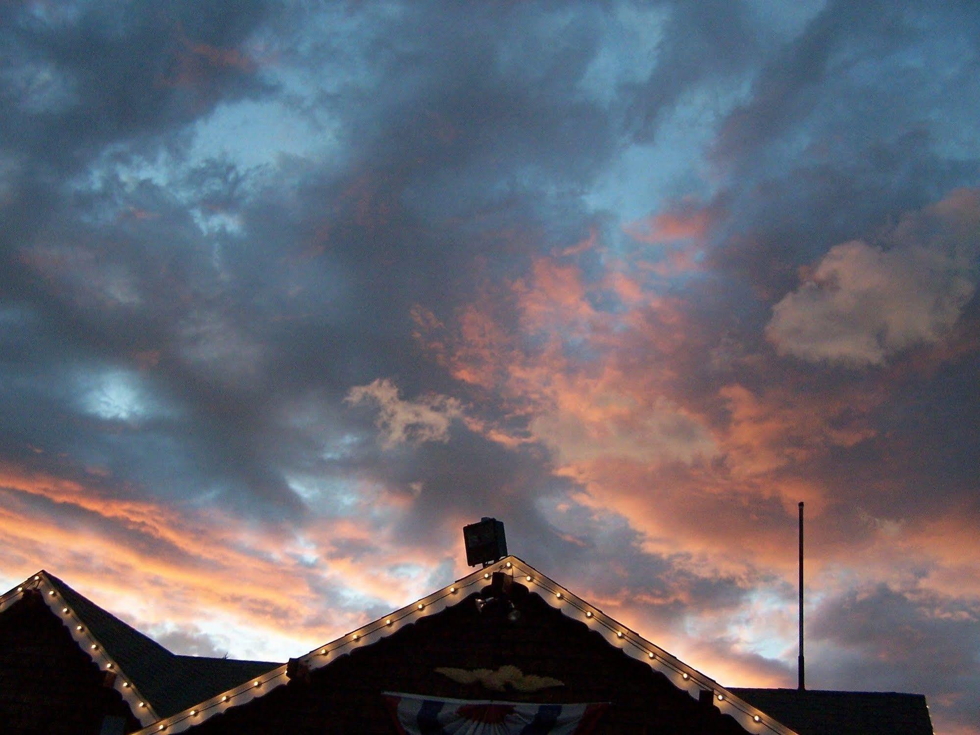 Black Bear Inn Dubois Bagian luar foto