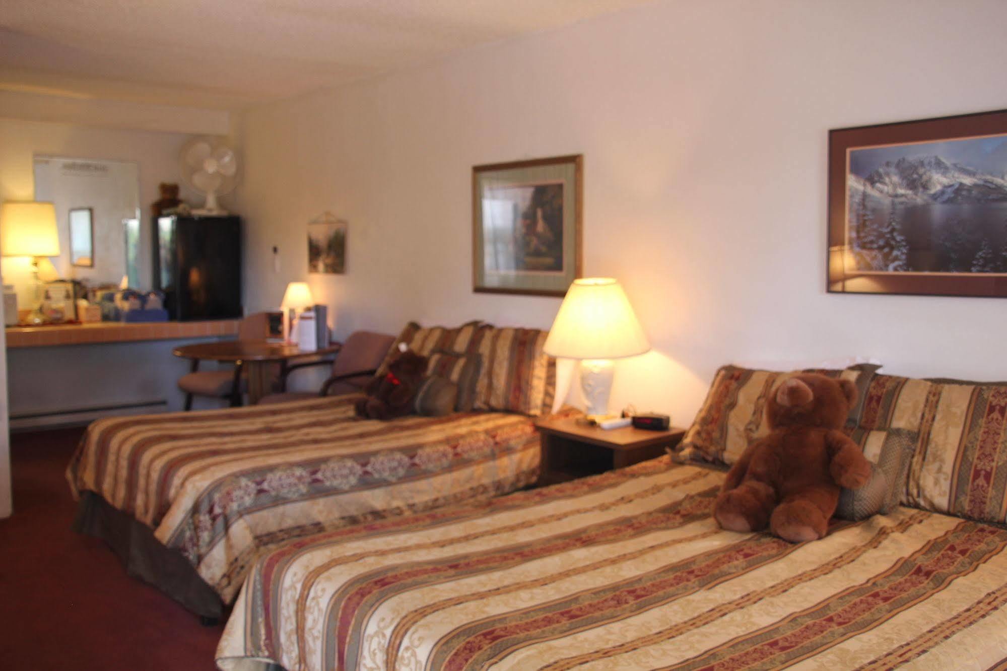 Black Bear Inn Dubois Bagian luar foto