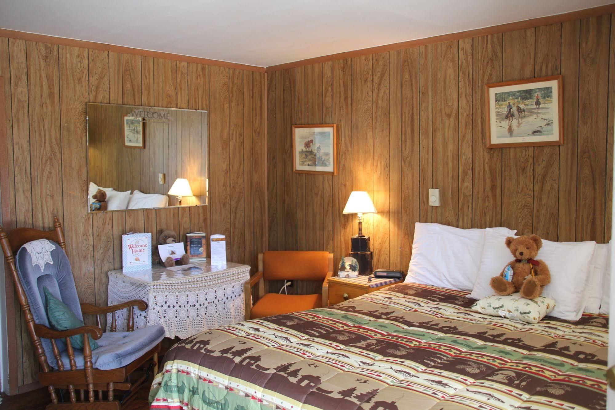 Black Bear Inn Dubois Bagian luar foto